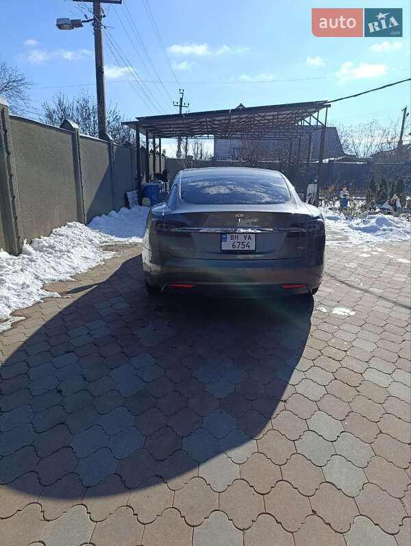 Лифтбек Tesla Model S 2015 в Одессе фото 5 Лифтбек Tesla Model S 2015 в Одессе