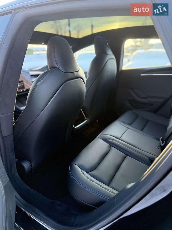 Лифтбек Tesla Model S 2024 в Виннице фото 24 Лифтбек Tesla Model S 2024 в Виннице