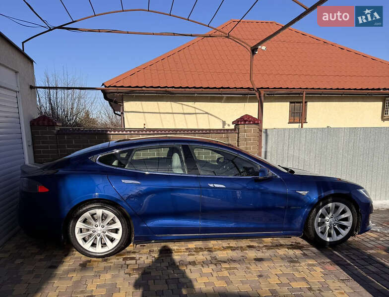 Ліфтбек Tesla Model S 2016 в Одесі фото 4 Ліфтбек Tesla Model S 2016 в Одесі
