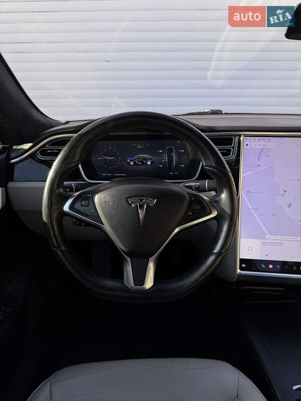 Ліфтбек Tesla Model S 2016 в Одесі фото 8 Ліфтбек Tesla Model S 2016 в Одесі