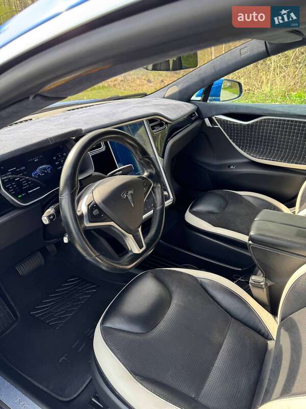 Лифтбек Tesla Model S 2015 в Буске фото 16 Лифтбек Tesla Model S 2015 в Буске