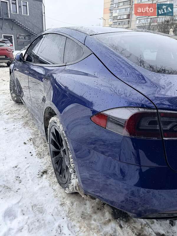 Лифтбек Tesla Model S 2019 в Киеве