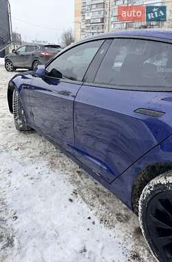 Лифтбек Tesla Model S 2019 в Киеве