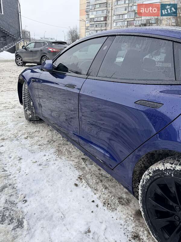Лифтбек Tesla Model S 2019 в Киеве