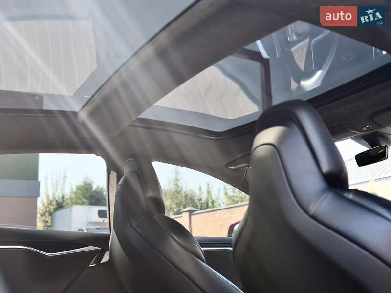 Ліфтбек Tesla Model S 2017 в Східниці фото 6 Ліфтбек Tesla Model S 2017 в Східниці