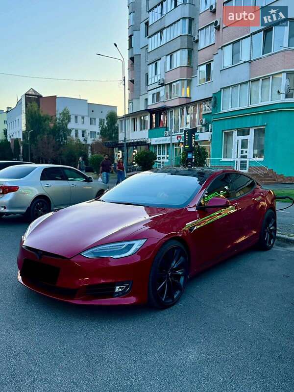 Ліфтбек Tesla Model S 2017 в Східниці фото 3 Ліфтбек Tesla Model S 2017 в Східниці