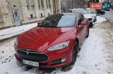 Ліфтбек Tesla Model S 2013 в Києві