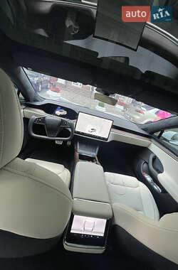 Лифтбек Tesla Model S 2021 в Киеве