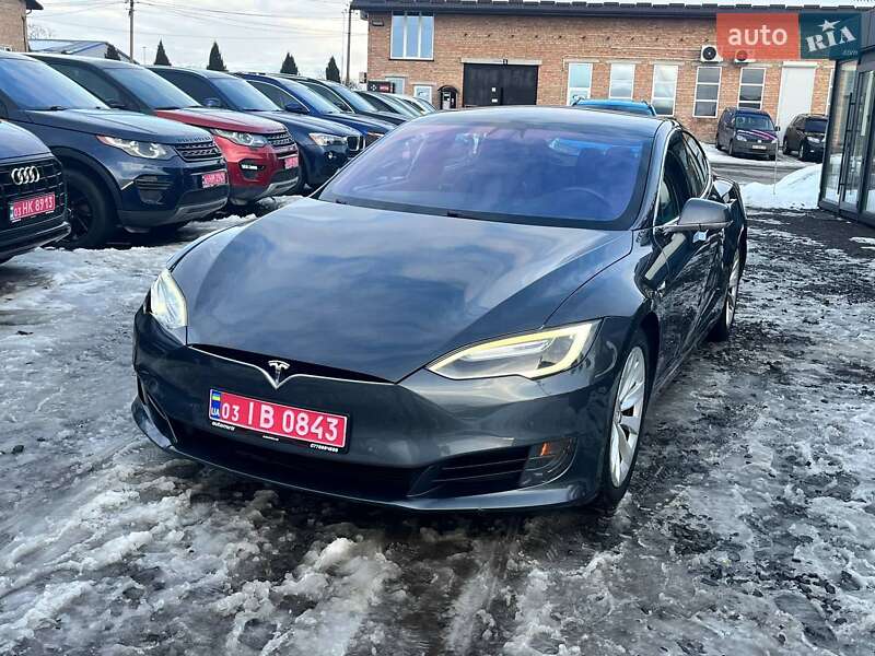 Лифтбек Tesla Model S 2017 в Луцке фото 3 Лифтбек Tesla Model S 2017 в Луцке