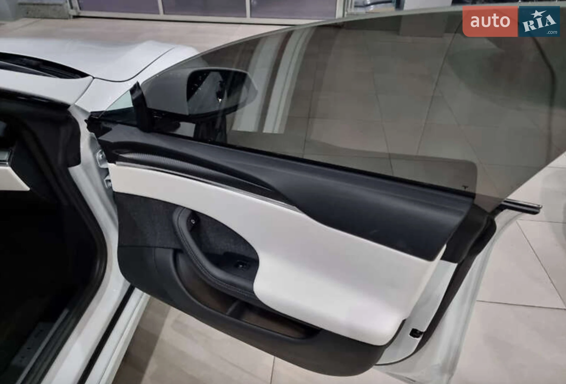 2021 Tesla Model S - мініатюра 16