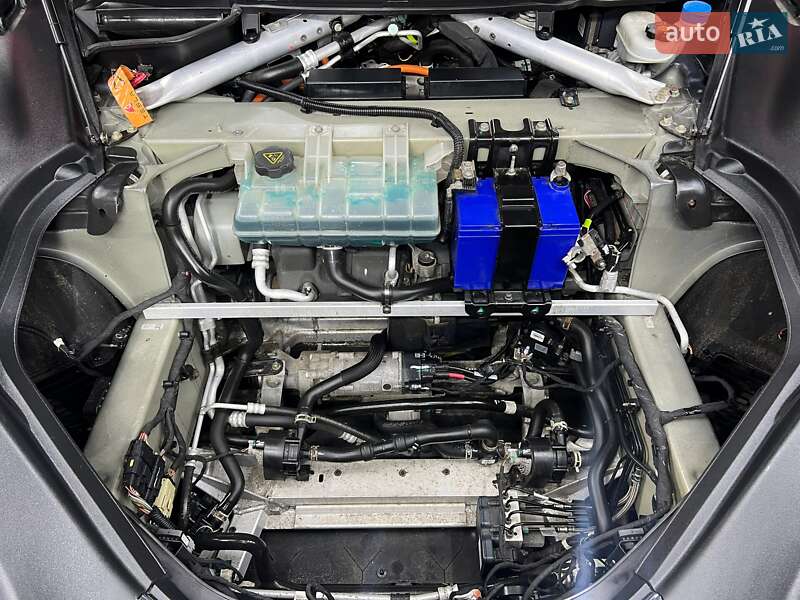 Ліфтбек Tesla Model S 2015 в Софіївській Борщагівці фото 16 Ліфтбек Tesla Model S 2015 в Софіївській Борщагівці