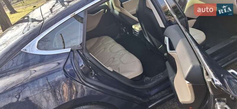 Лифтбек Tesla Model S 2013 в Одессе