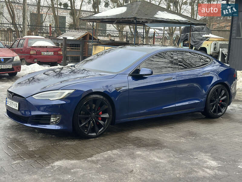 Ліфтбек Tesla Model S 2016 в Славуті фото 8 Ліфтбек Tesla Model S 2016 в Славуті