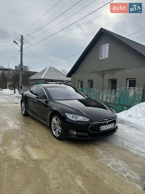 Лифтбек Tesla Model S 2014 в Харькове
