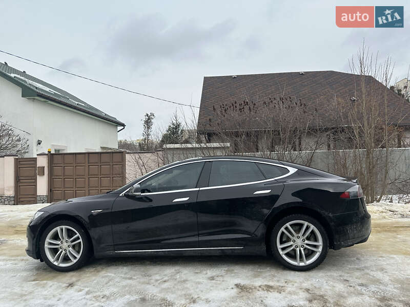 Лифтбек Tesla Model S 2014 в Харькове