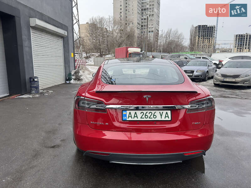 Лифтбек Tesla Model S 2013 в Киеве фото 6 Лифтбек Tesla Model S 2013 в Киеве