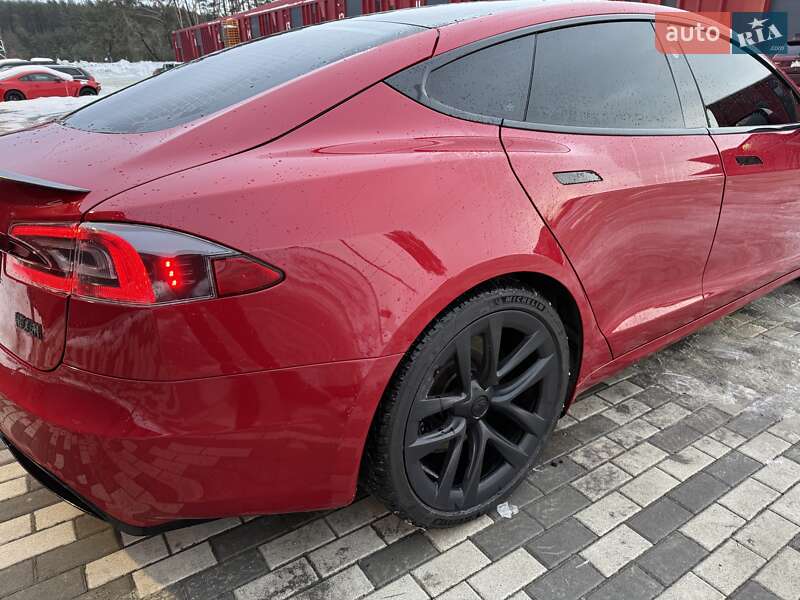 Ліфтбек Tesla Model S 2021 в Львові