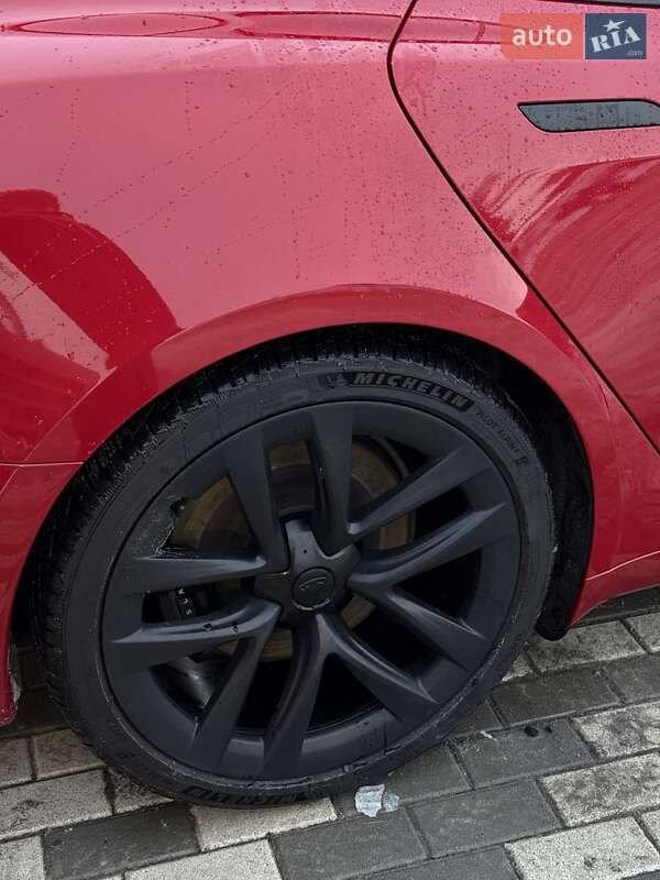 Ліфтбек Tesla Model S 2021 в Львові