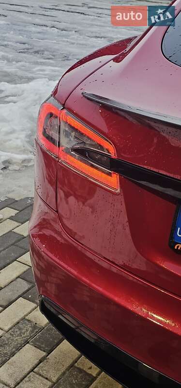 Ліфтбек Tesla Model S 2021 в Львові