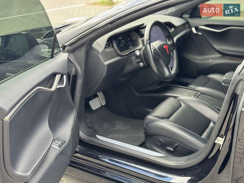 Лифтбек Tesla Model S 2018 в Ровно фото 23 Лифтбек Tesla Model S 2018 в Ровно
