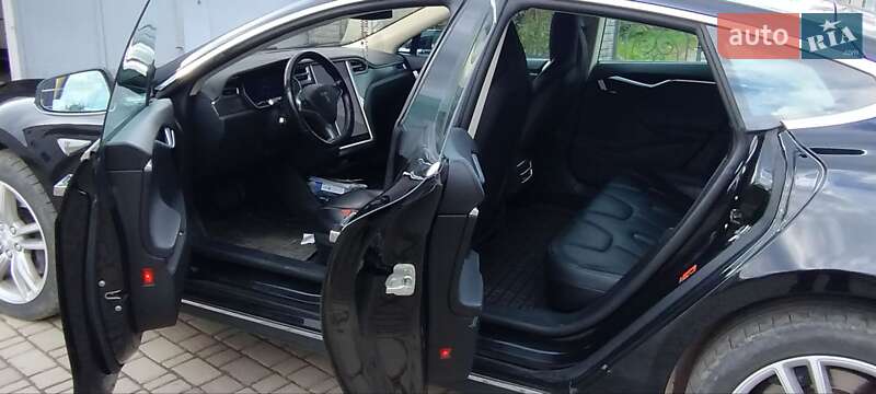 Ліфтбек Tesla Model S 2014 в Львові фото 12 Ліфтбек Tesla Model S 2014 в Львові