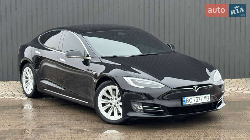 Лифтбек Tesla Model S 2017 в Трускавце фото 35 Лифтбек Tesla Model S 2017 в Трускавце