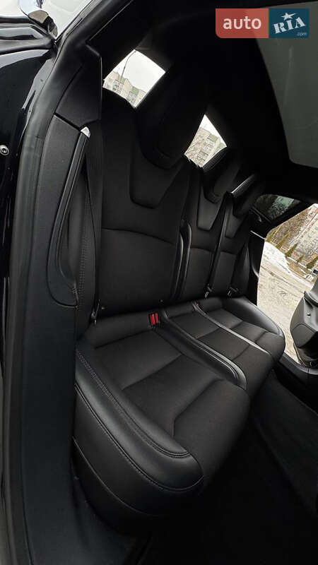 Лифтбек Tesla Model S 2017 в Трускавце фото 95 Лифтбек Tesla Model S 2017 в Трускавце