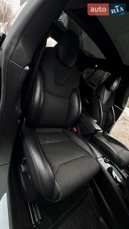 Лифтбек Tesla Model S 2017 в Трускавце фото 109 Лифтбек Tesla Model S 2017 в Трускавце