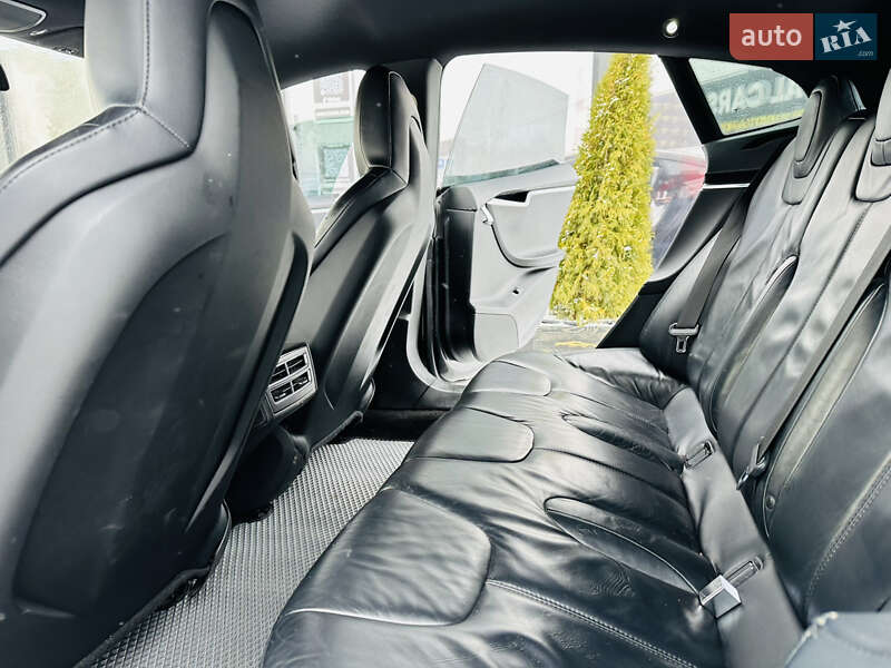 Ліфтбек Tesla Model S 2014 в Харкові