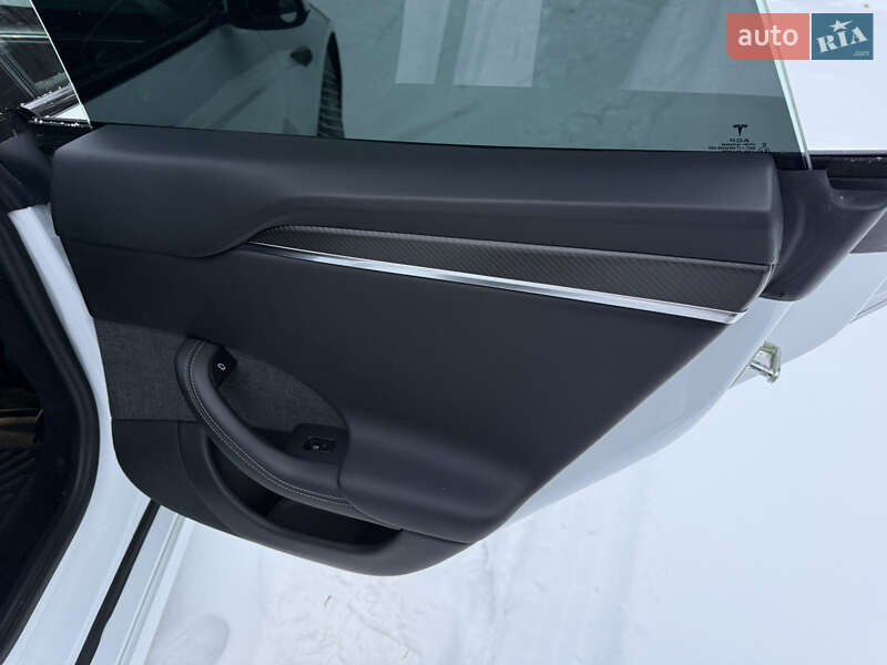 Ліфтбек Tesla Model S 2021 в Львові фото 24 Ліфтбек Tesla Model S 2021 в Львові