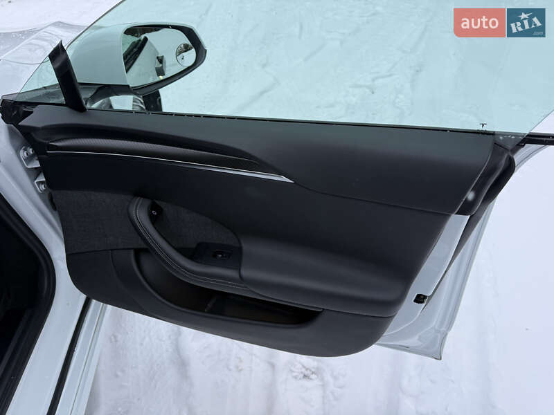 Ліфтбек Tesla Model S 2021 в Львові фото 27 Ліфтбек Tesla Model S 2021 в Львові