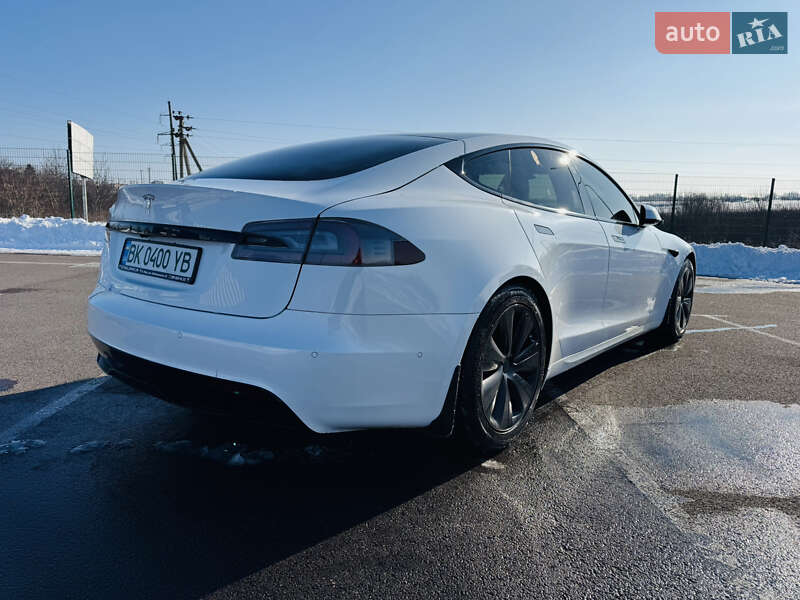 Лифтбек Tesla Model S 2021 в Ровно