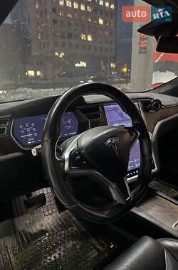 Лифтбек Tesla Model S 2017 в Киеве