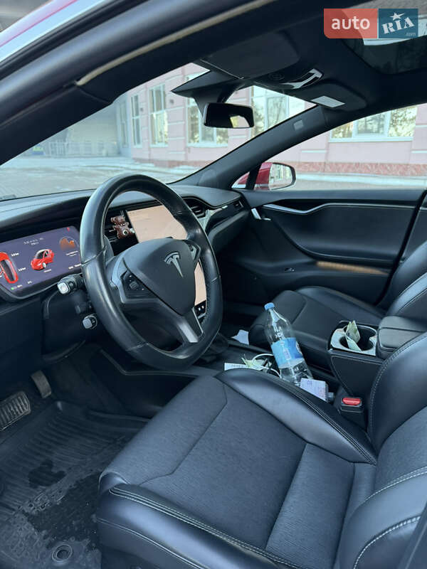 Ліфтбек Tesla Model S 2018 в Одесі