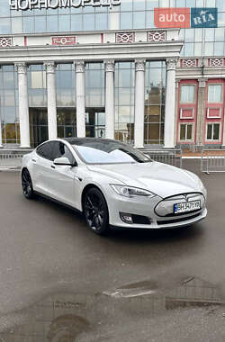Лифтбек Tesla Model S 2013 в Одессе