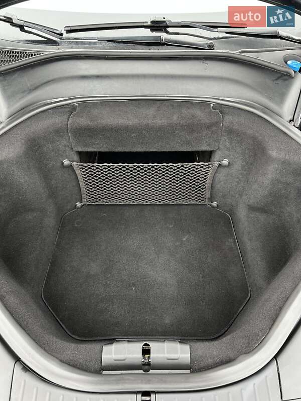 Лифтбек Tesla Model S 2014 в Ровно