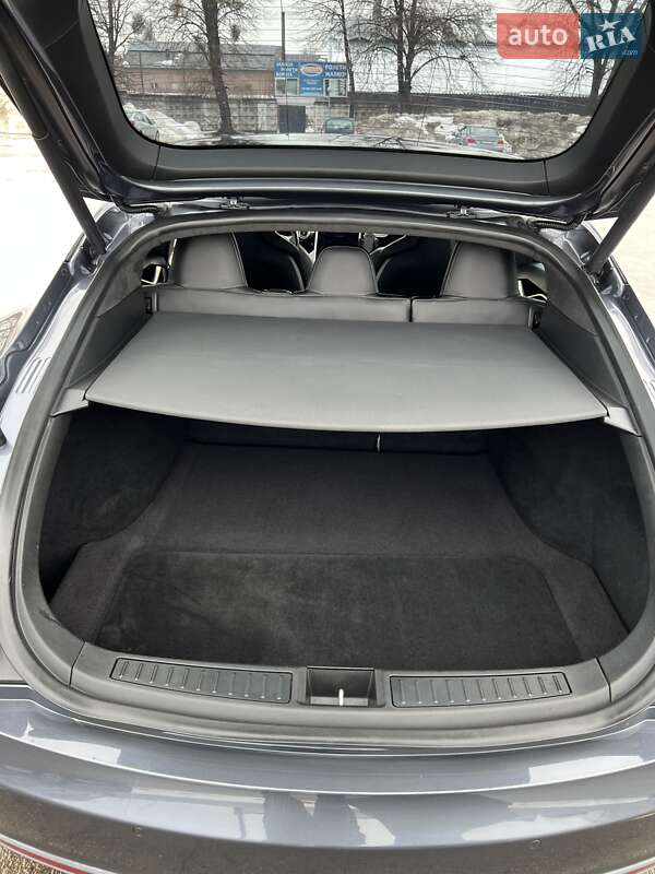 Лифтбек Tesla Model S 2014 в Ровно