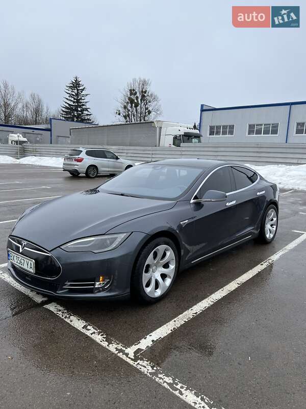 Лифтбек Tesla Model S 2014 в Ровно