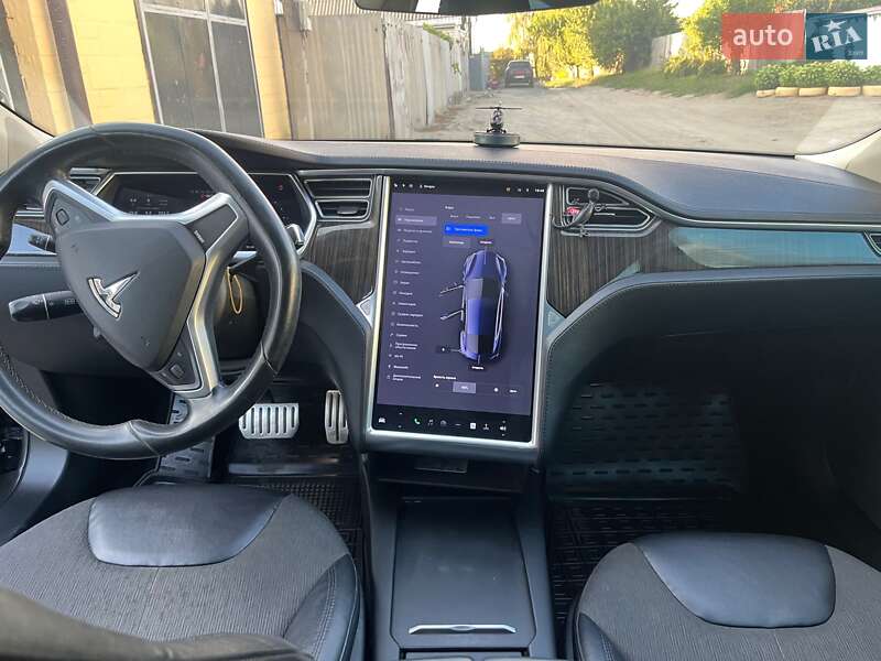 Ліфтбек Tesla Model S 2013 в Харкові