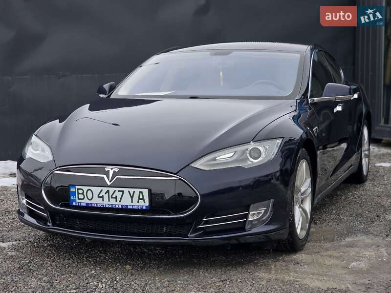 Лифтбек Tesla Model S 2014 в Тернополе
