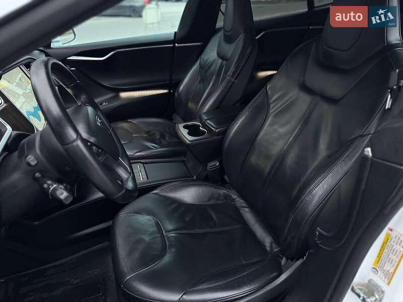 Ліфтбек Tesla Model S 2013 в Львові фото 9 Ліфтбек Tesla Model S 2013 в Львові