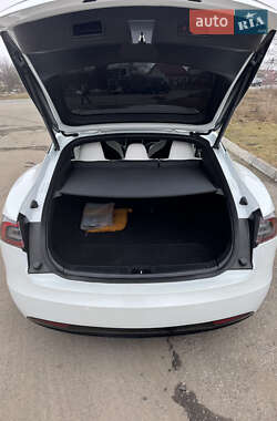 Лифтбек Tesla Model S 2019 в Ивано-Франковске