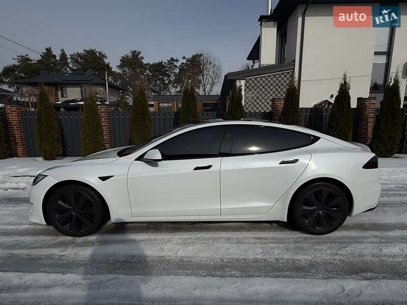 Ліфтбек Tesla Model S 2023 в Києві