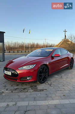 Лифтбек Tesla Model S 2014 в Львове