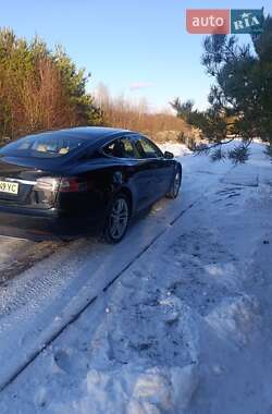 Ліфтбек Tesla Model S 2013 в Львові