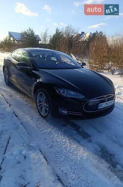 Лифтбек Tesla Model S 2013 в Львове
