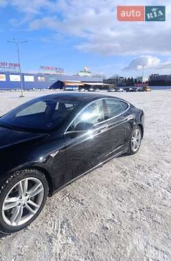 Ліфтбек Tesla Model S 2013 в Львові