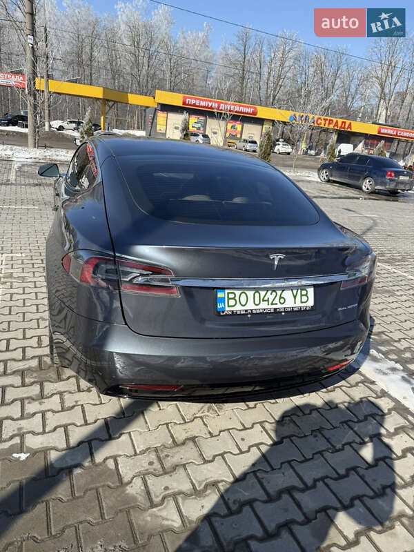 Ліфтбек Tesla Model S 2019 в Тернополі