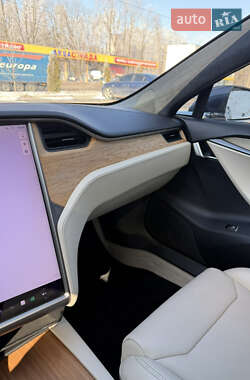 Ліфтбек Tesla Model S 2019 в Тернополі