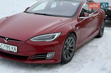 Лифтбек Tesla Model S 2019 в Луцке